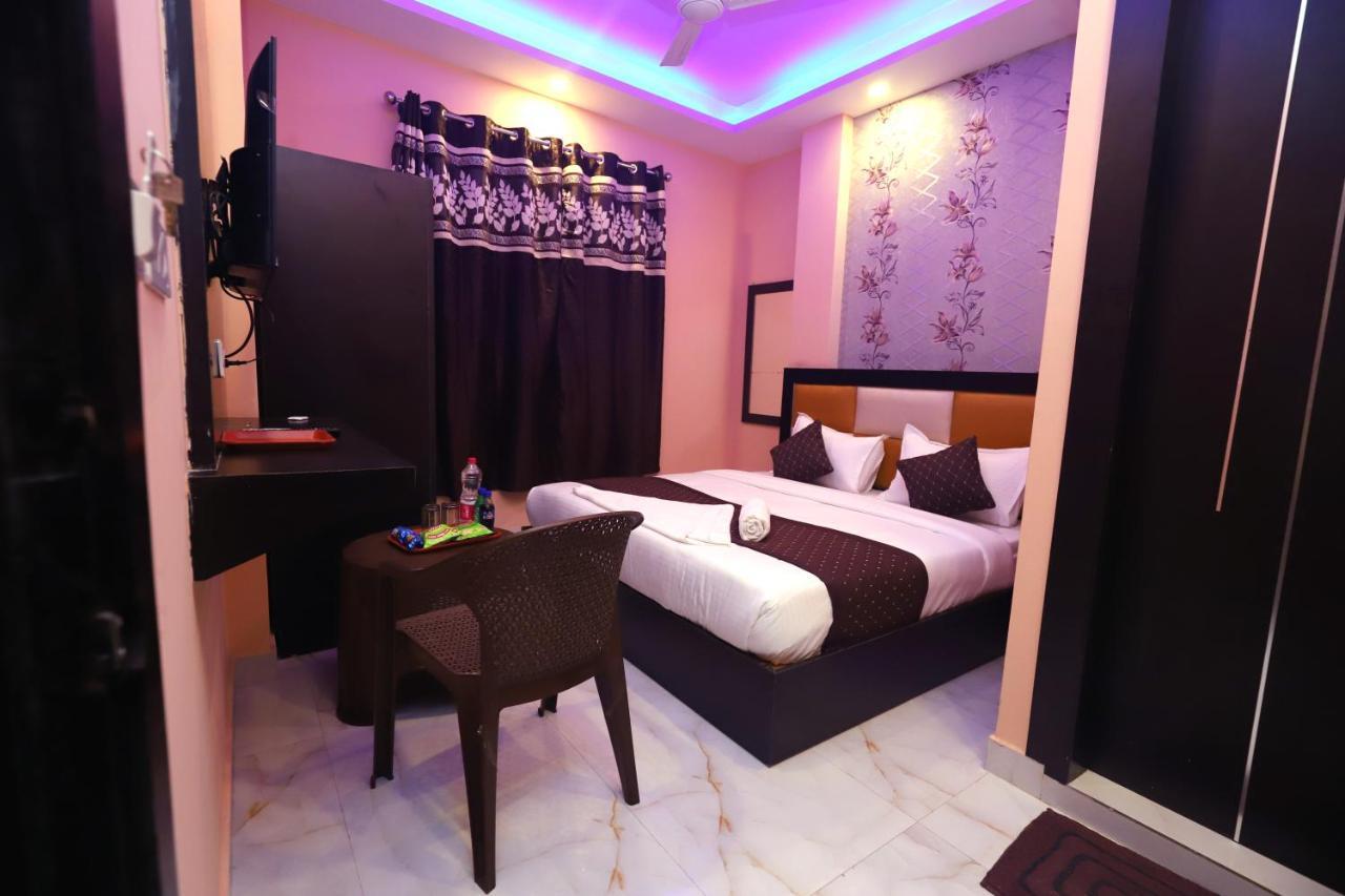 Jupiter Plaza Delhi Airport Hotel Új-Delhi Kültér fotó