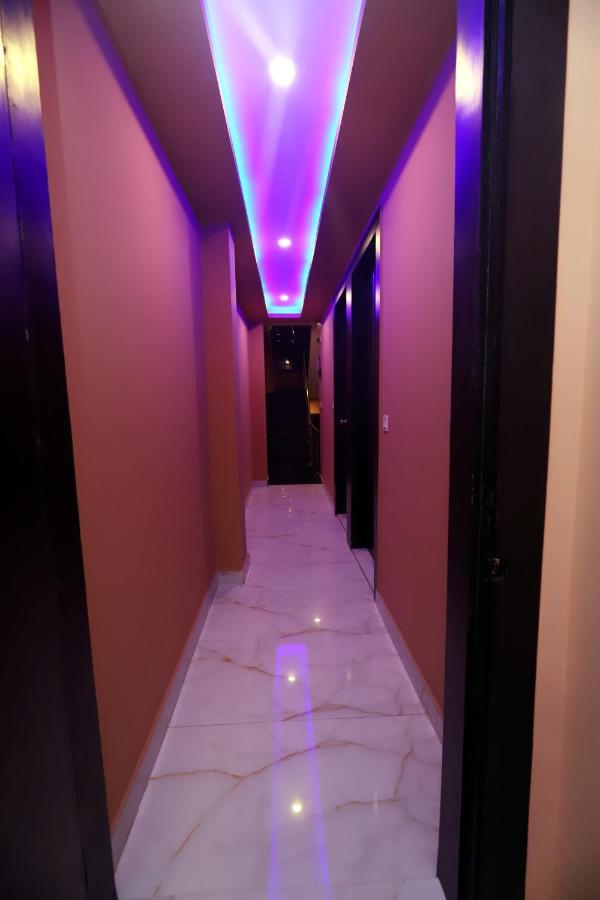 Jupiter Plaza Delhi Airport Hotel Új-Delhi Kültér fotó