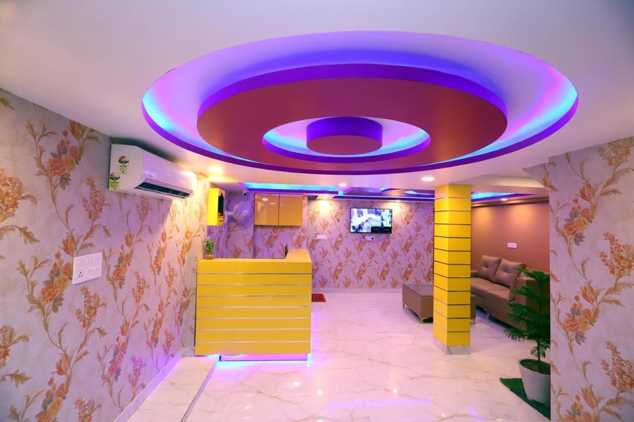 Jupiter Plaza Delhi Airport Hotel Új-Delhi Kültér fotó