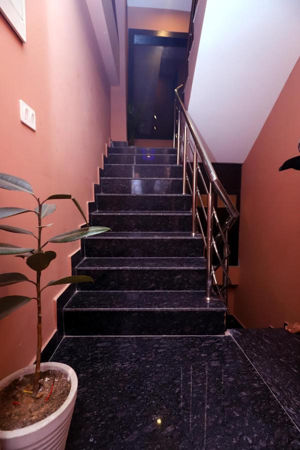 Jupiter Plaza Delhi Airport Hotel Új-Delhi Kültér fotó